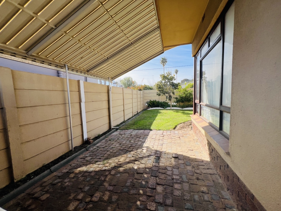 4 Bedroom Property for Sale in Van Der Stel Western Cape